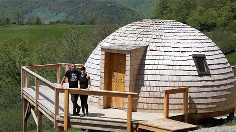 selva de irati cabaas|Cabañas con forma de iglú en plena Selva de Irati